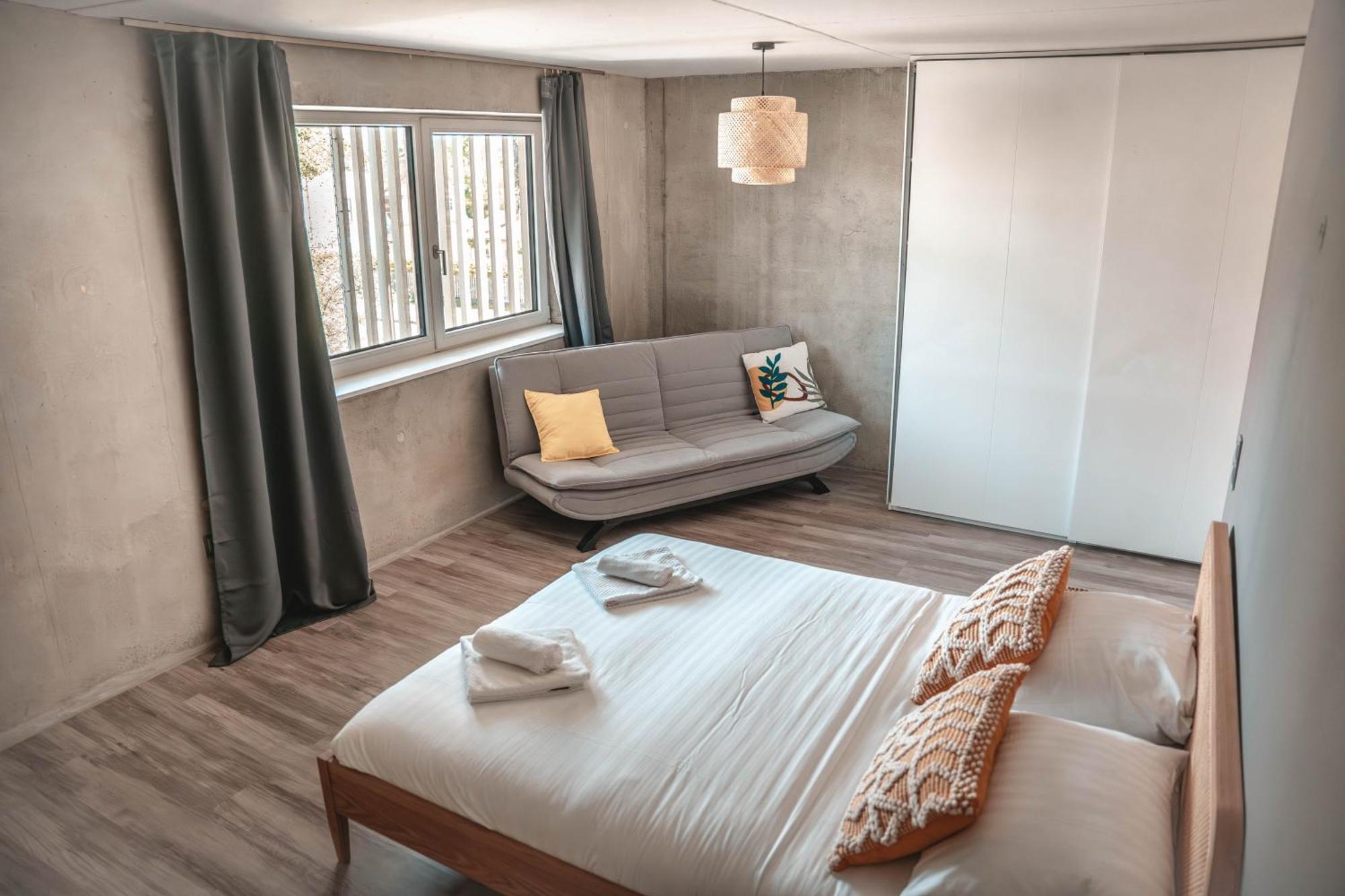 Sunset Club - Loft - 155 M2 Sichtbeton - Zentral Apartment Меминген Екстериор снимка